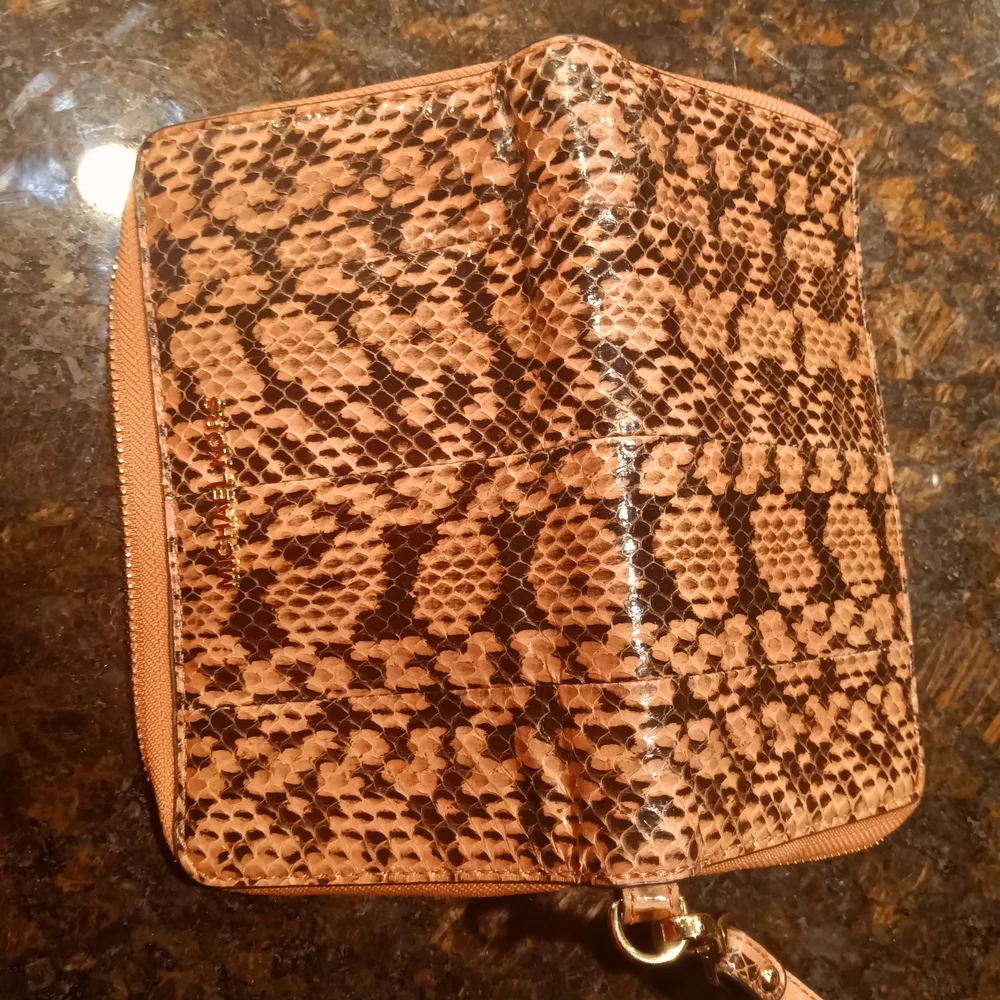 Michael Kors Tan and Black Snake Pattern Wallet - Picture 6 of 6